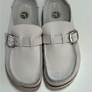 Birkenstock / white / size 8